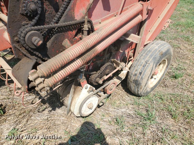 image for item DF7570 Hesston Rounder 5800  round baler