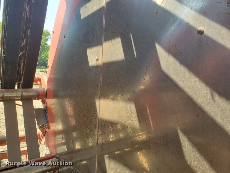 image for item DF7570 Hesston Rounder 5800  round baler