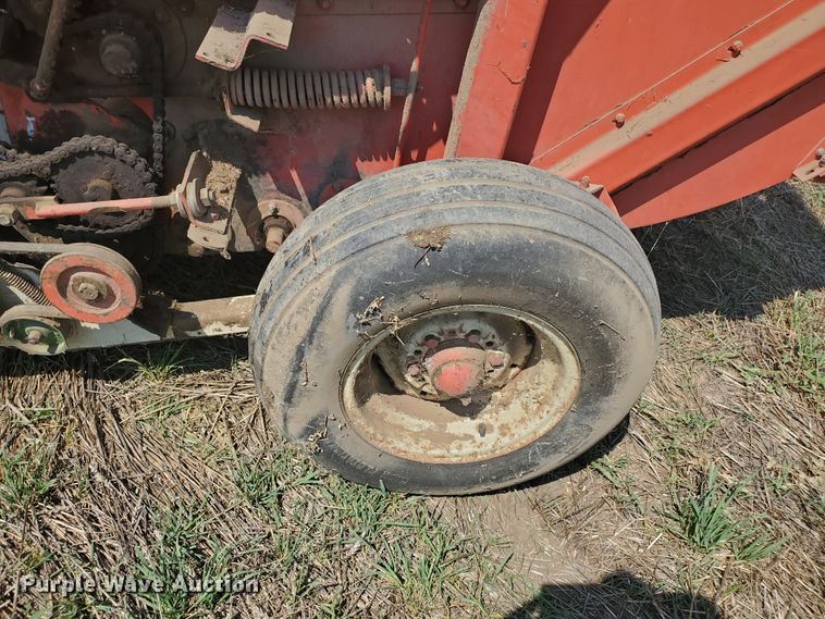 image for item DF7570 Hesston Rounder 5800  round baler