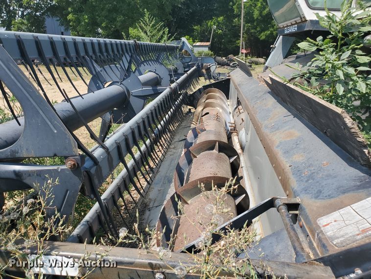 image for item DF7573 Gleaner L2 Corn Plus combine