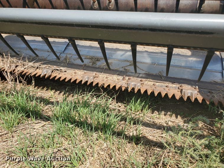 image for item DF7573 Gleaner L2 Corn Plus combine