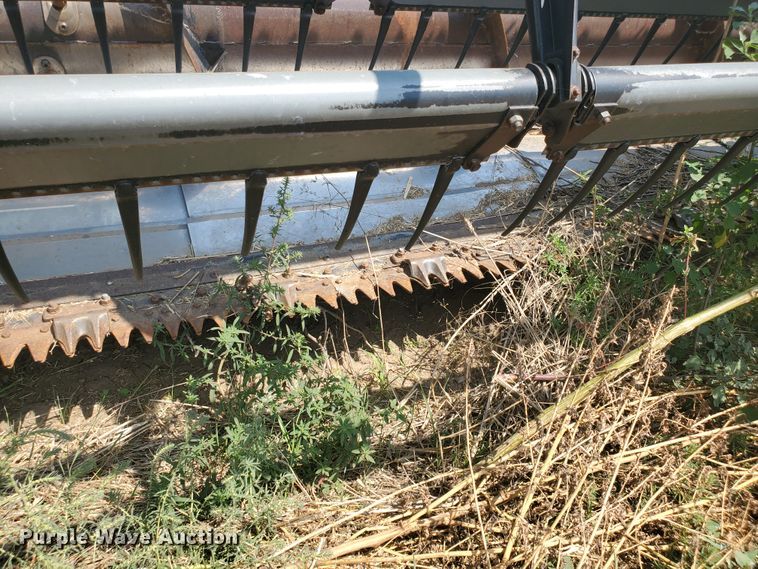 image for item DF7573 Gleaner L2 Corn Plus combine