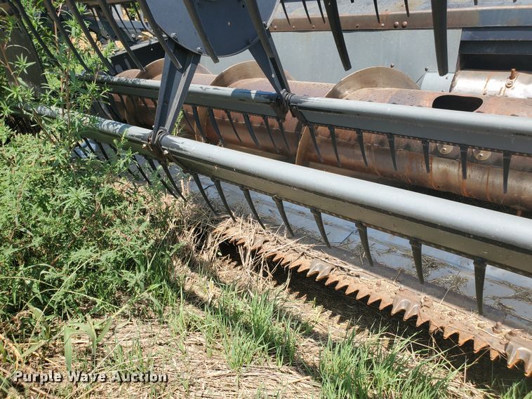 image for item DF7573 Gleaner L2 Corn Plus combine