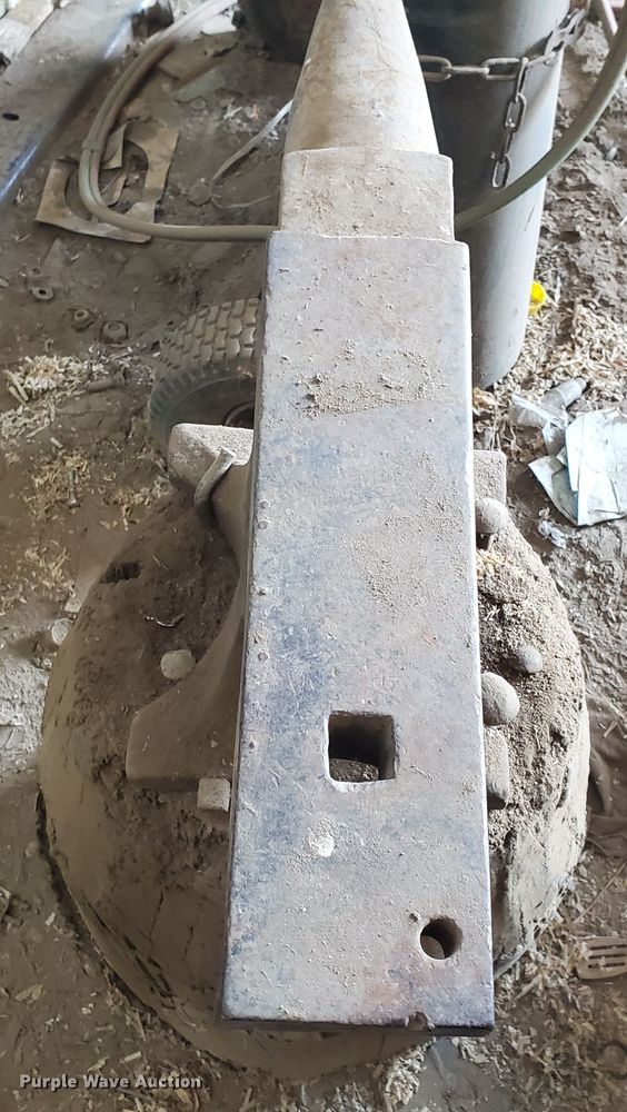 image for item DF7580 Acme anvil