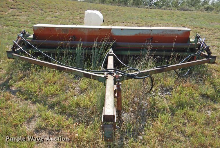 image for item DG1451 Brillion SST-144 no-till seeder