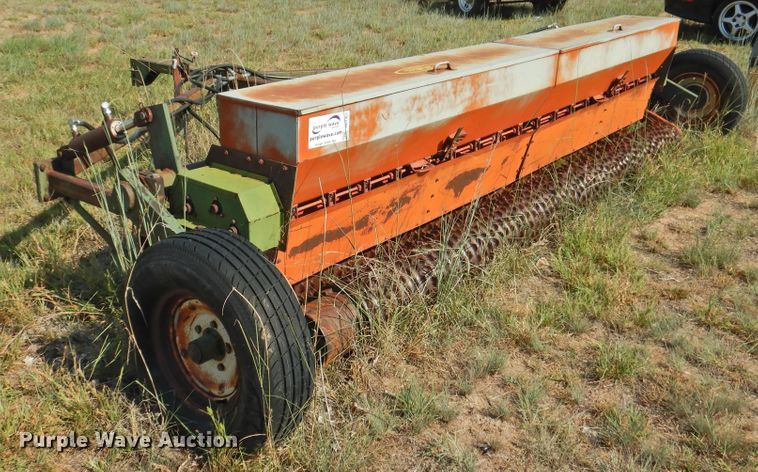 image for item DG1451 Brillion SST-144 no-till seeder