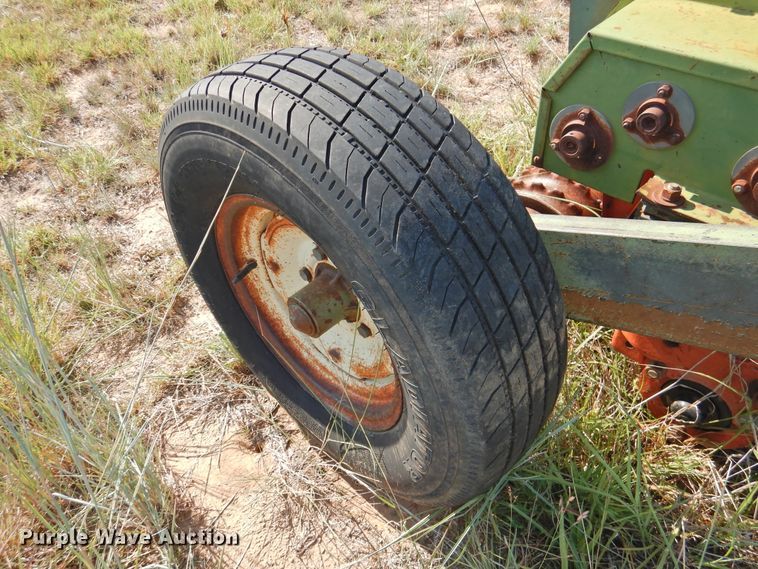 image for item DG1451 Brillion SST-144 no-till seeder