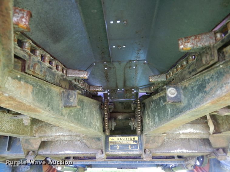 image for item DH4490 Allis Chalmers 630A corn head