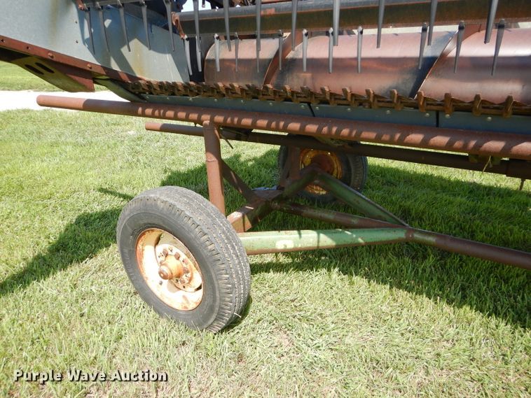 image for item DH4493 Allis Chalmers 320 flex head