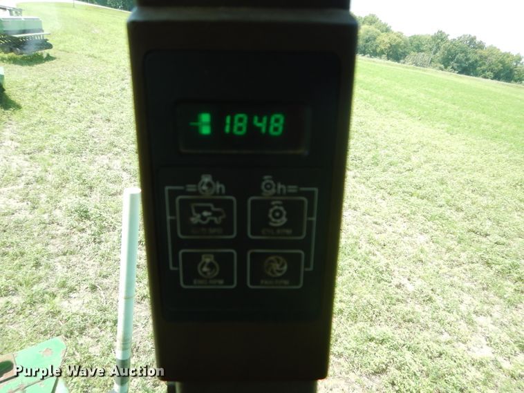 image for item DH4494 1990 John Deere 9500 combine