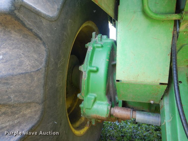image for item DH4494 1990 John Deere 9500 combine