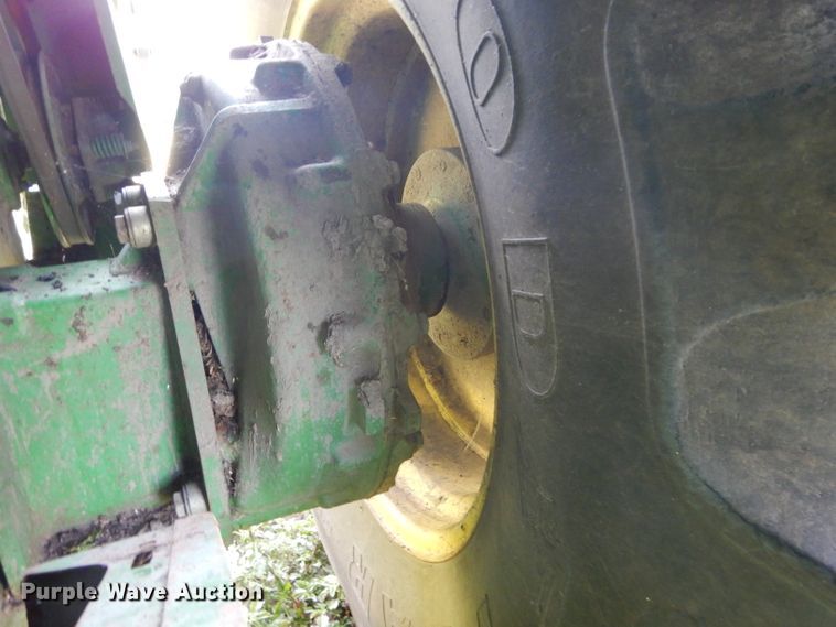 image for item DH4494 1990 John Deere 9500 combine