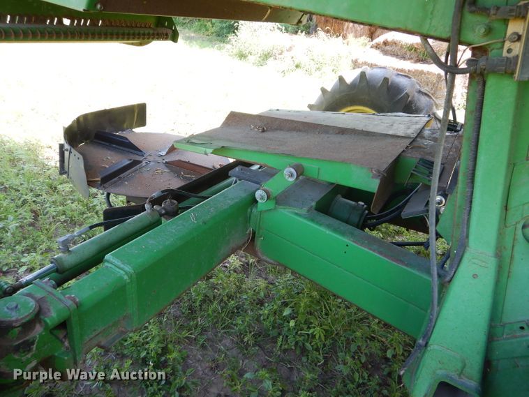 image for item DH4494 1990 John Deere 9500 combine