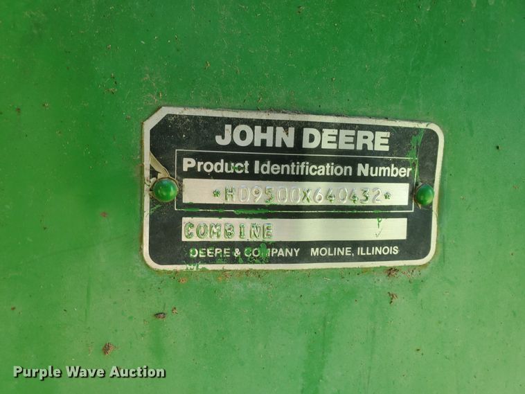image for item DH4494 1990 John Deere 9500 combine