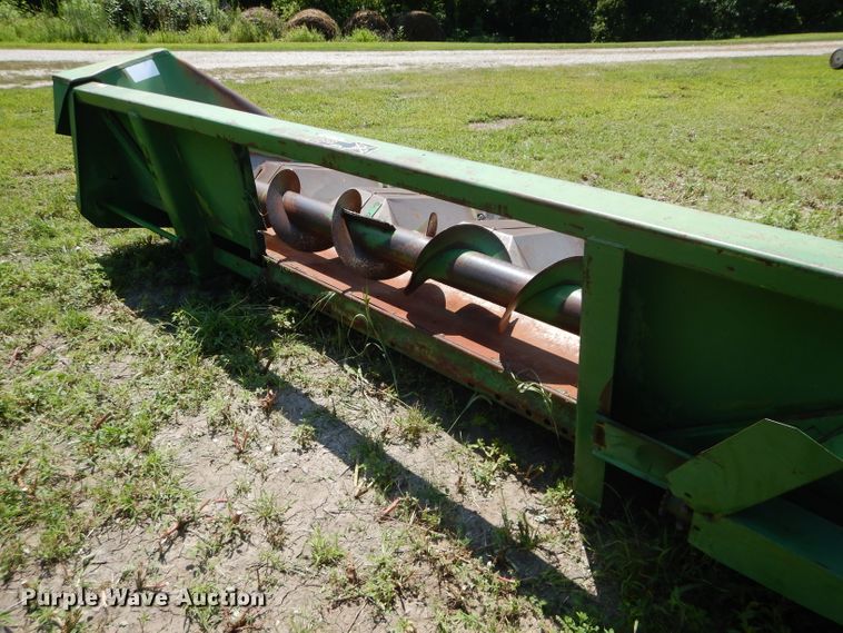 image for item DH4495 John Deere E643 corn head