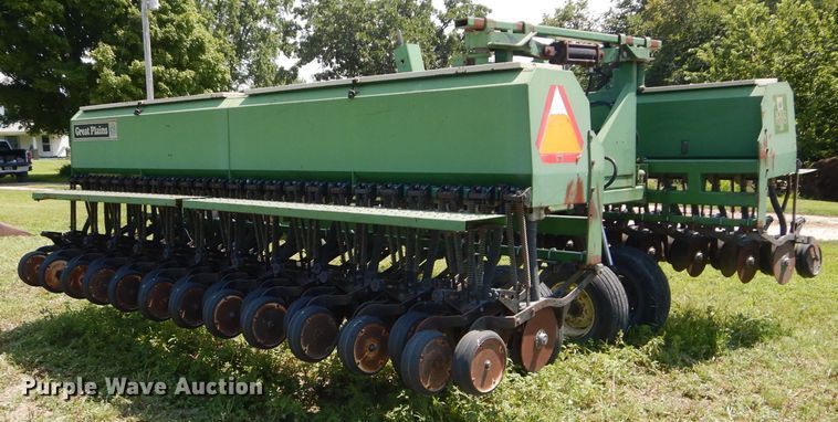 image for item DH4497 Great Plains Solid Stand 30 grain drill