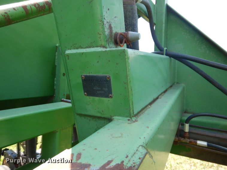 image for item DH4497 Great Plains Solid Stand 30 grain drill