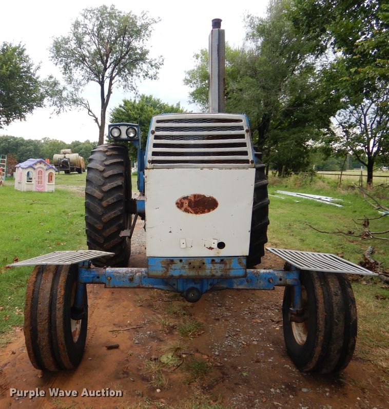 image for item DI0340 Long 1543  tractor