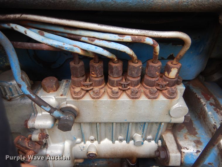 image for item DI0340 Long 1543  tractor