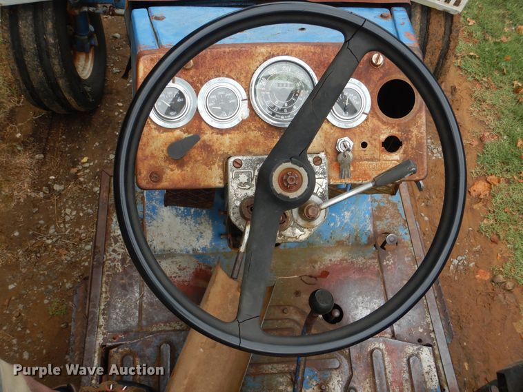 image for item DI0340 Long 1543  tractor