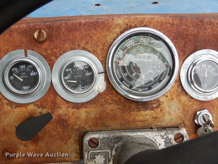 image for item DI0340 Long 1543  tractor