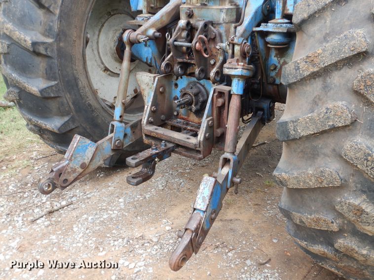 image for item DI0340 Long 1543  tractor