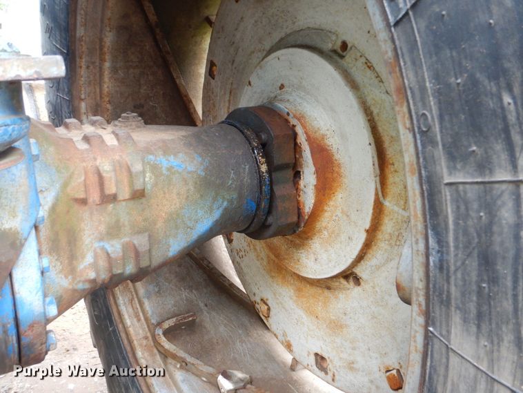 image for item DI0340 Long 1543  tractor