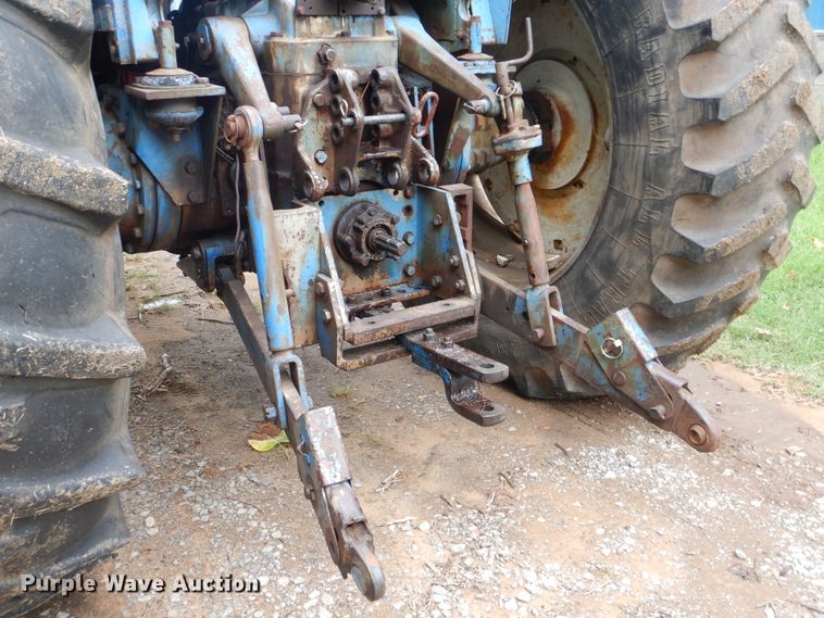 image for item DI0340 Long 1543  tractor