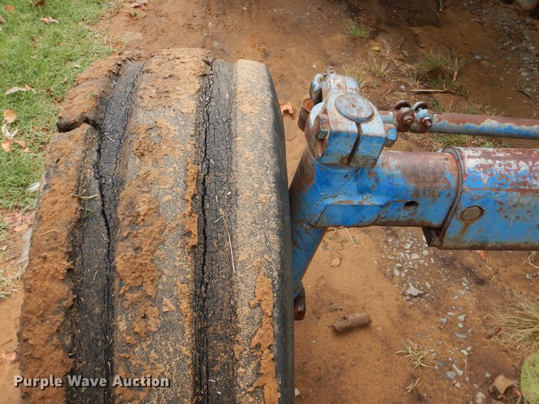 image for item DI0340 Long 1543  tractor