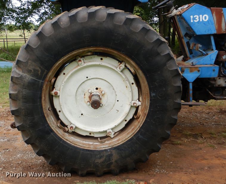 image for item DI0340 Long 1543  tractor