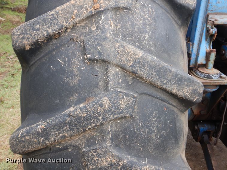 image for item DI0340 Long 1543  tractor