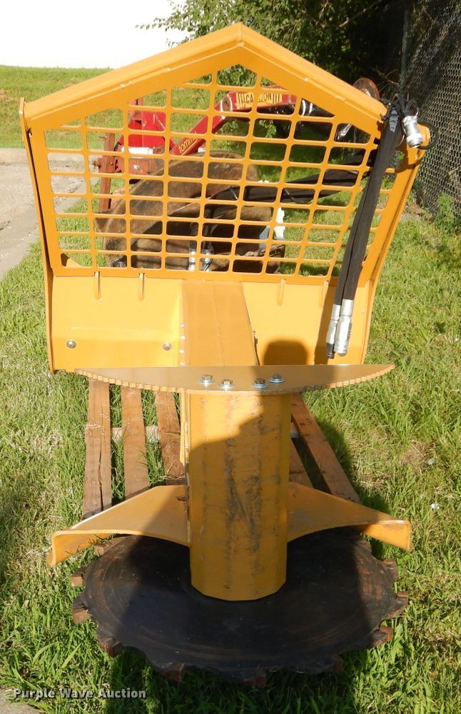 image for item DI8252 Turbo Saw RT2600 skid steer tree saw