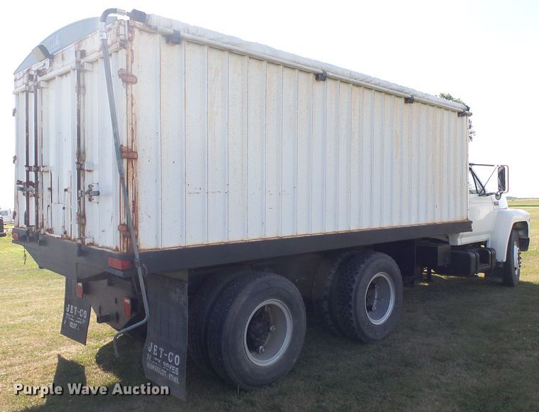 image for item DX9234 1990 Ford F800F  grain truck