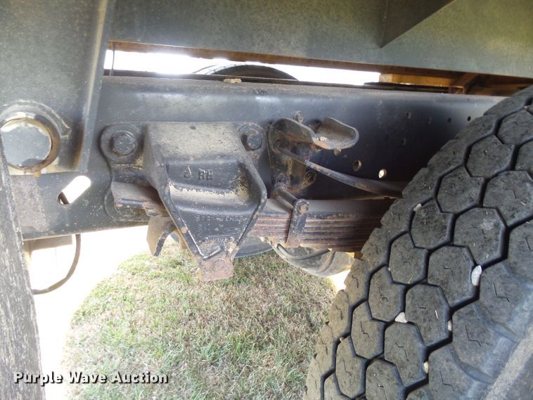 image for item DX9234 1990 Ford F800F  grain truck