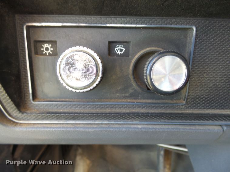 image for item DX9234 1990 Ford F800F  grain truck