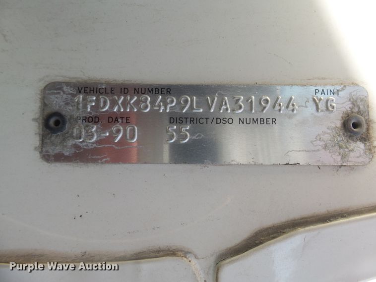 image for item DX9234 1990 Ford F800F  grain truck