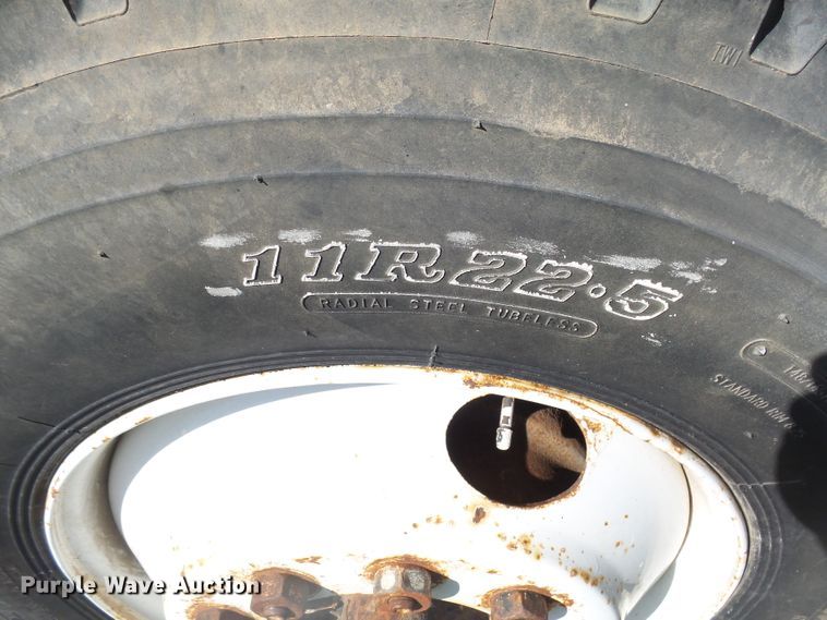 image for item DX9234 1990 Ford F800F  grain truck