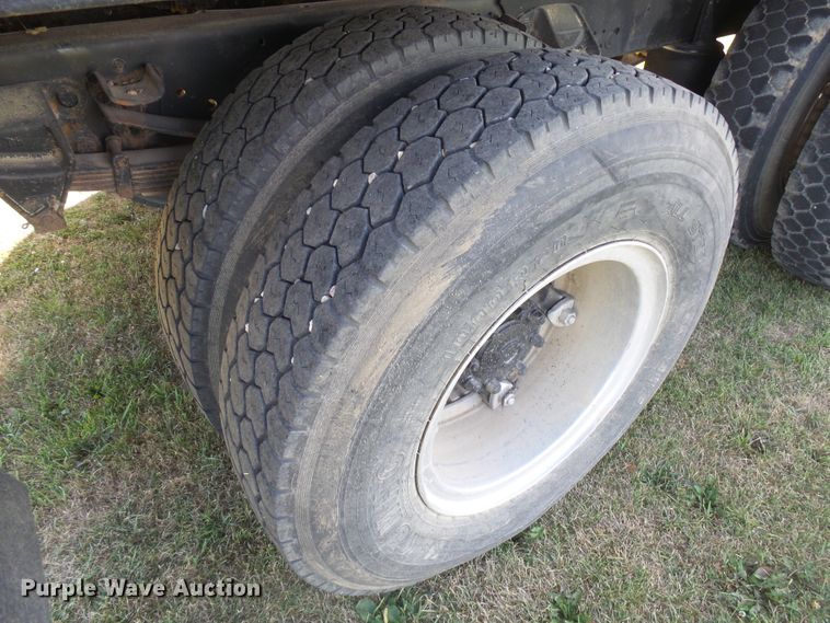 image for item DX9234 1990 Ford F800F  grain truck