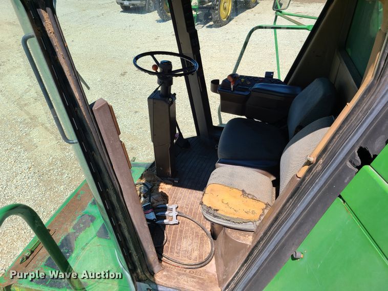 image for item EL9979 John Deere 9600 combine