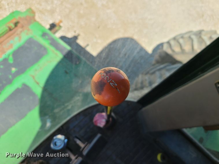 image for item EL9979 John Deere 9600 combine