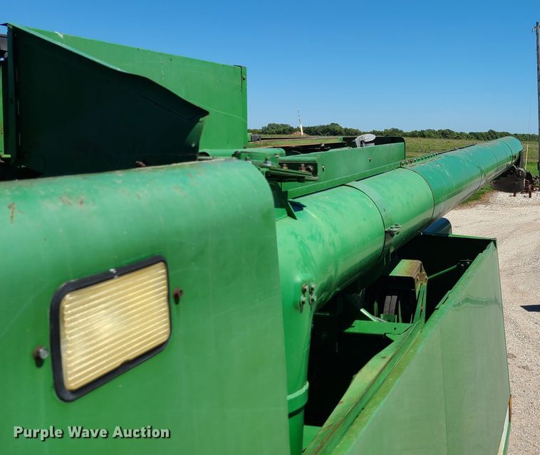 image for item EL9979 John Deere 9600 combine