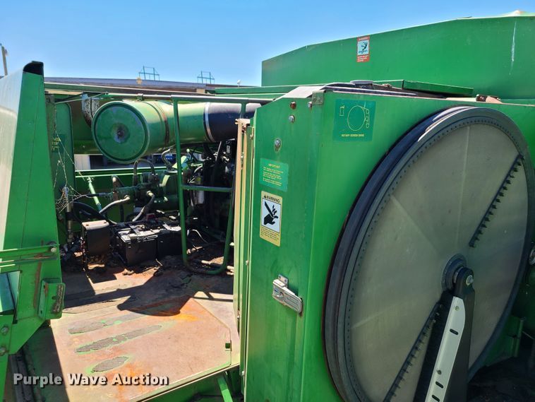 image for item EL9979 John Deere 9600 combine