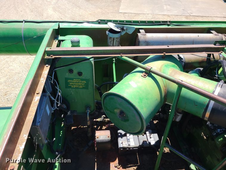 image for item EL9979 John Deere 9600 combine