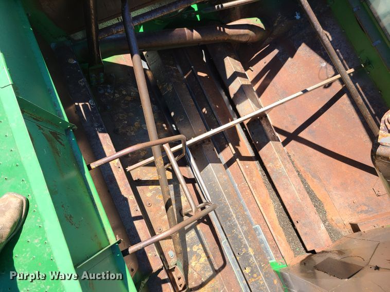 image for item EL9979 John Deere 9600 combine