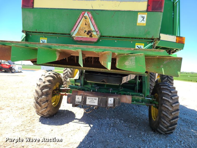 image for item EL9979 John Deere 9600 combine
