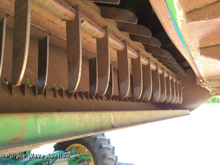 image for item EL9979 John Deere 9600 combine