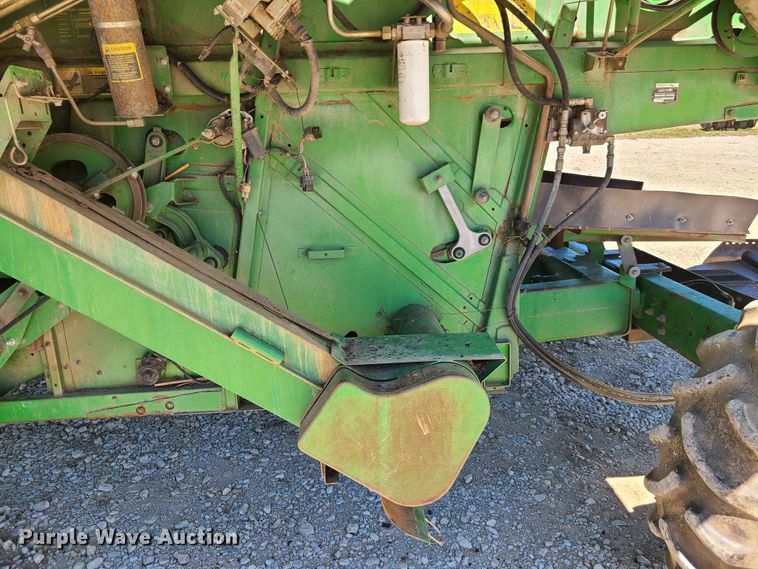 image for item EL9979 John Deere 9600 combine