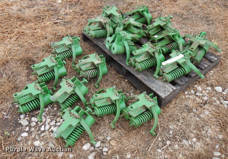 image for item FN9328 (18) John Deere HD springs
