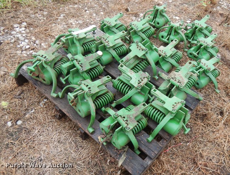 image for item FN9328 (18) John Deere HD springs
