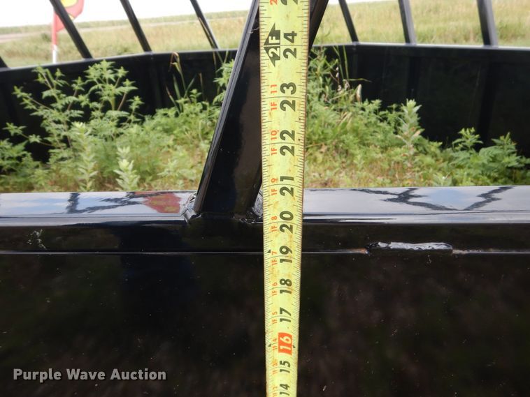 image for item FT9050 Hay bale feeder